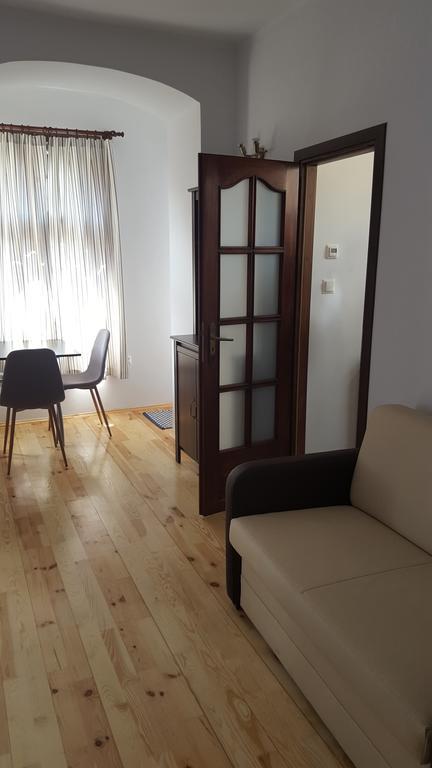 Apt Nr 1 - Cogito.Home- Starowka Z 9 Okien Torun Exterior photo
