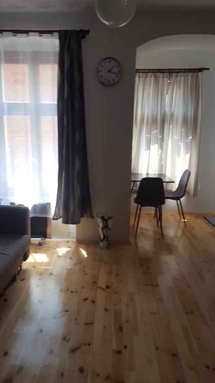 Apt Nr 1 - Cogito.Home- Starowka Z 9 Okien Torun Exterior photo